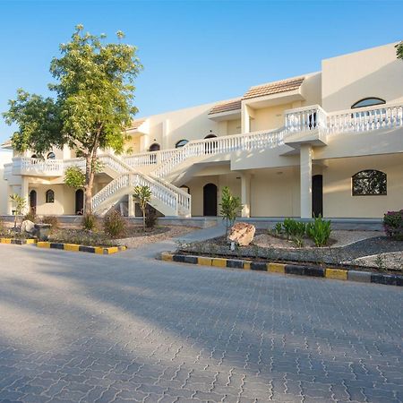 Barracuda Resort Umm al-Quwain Exterior foto