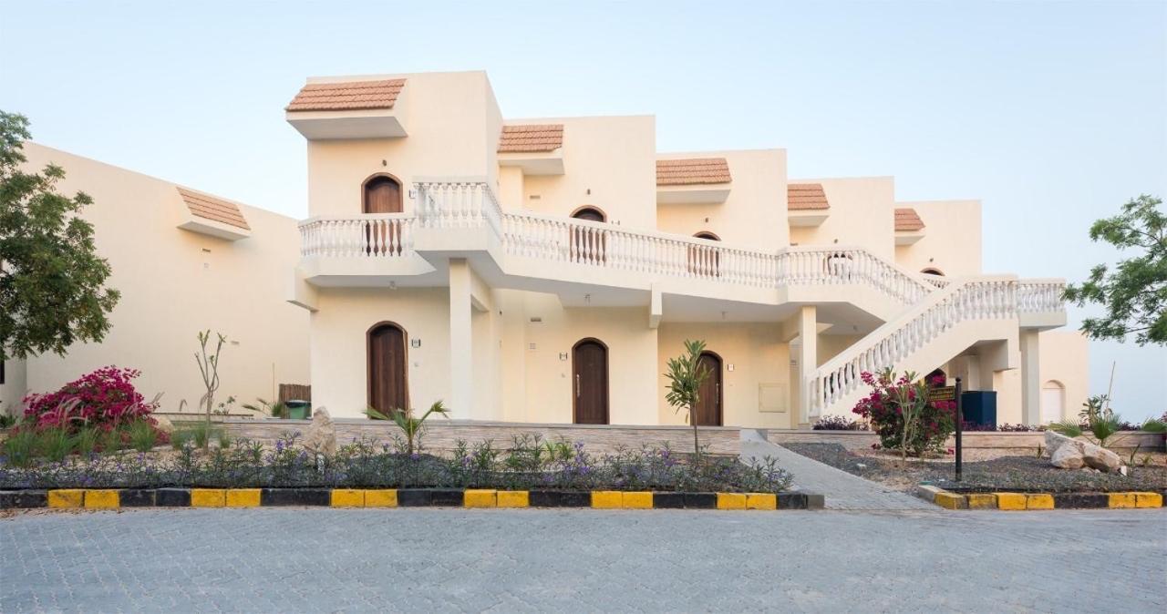 Barracuda Resort Umm al-Quwain Exterior foto