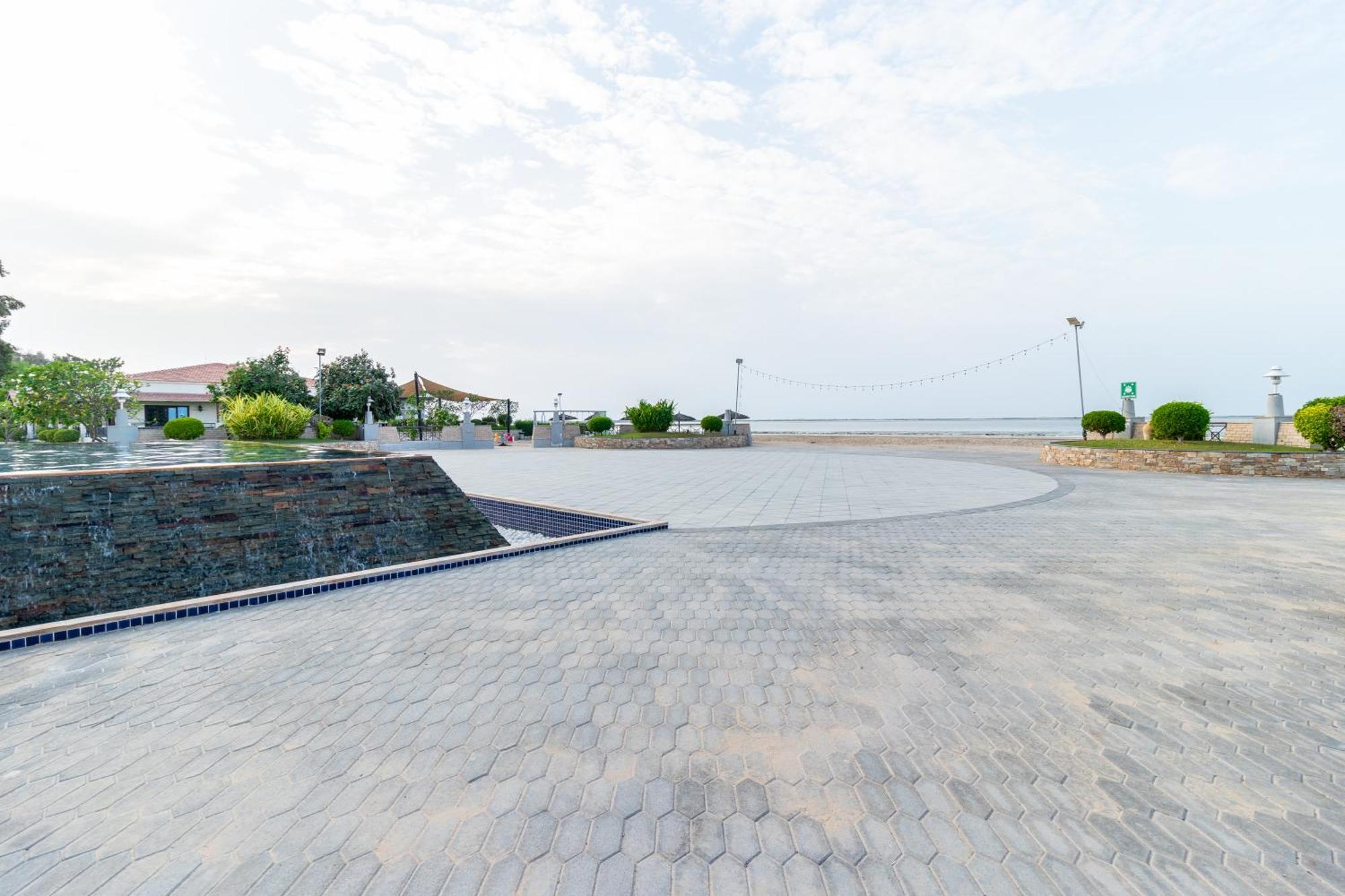 Barracuda Resort Umm al-Quwain Exterior foto