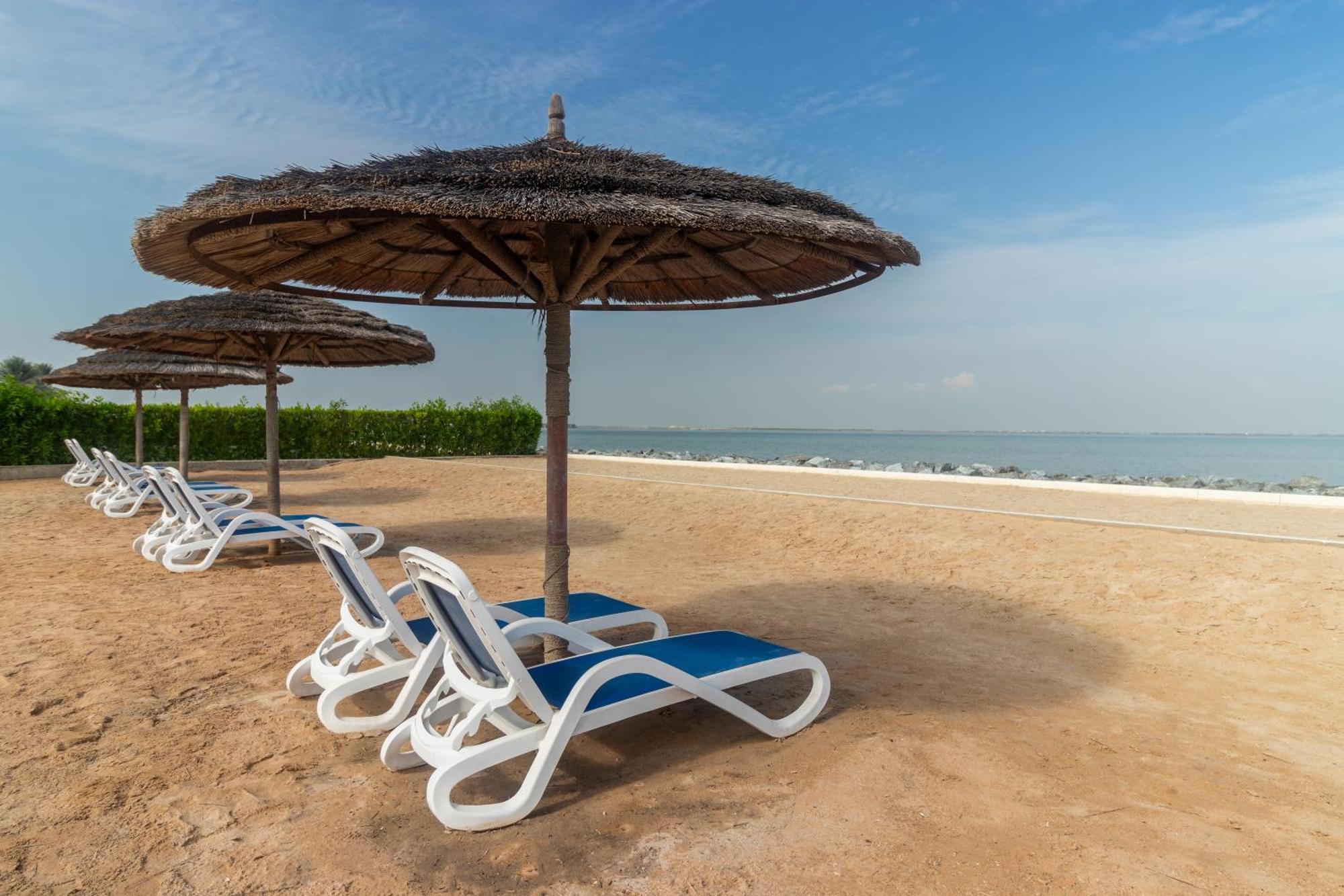 Barracuda Resort Umm al-Quwain Exterior foto