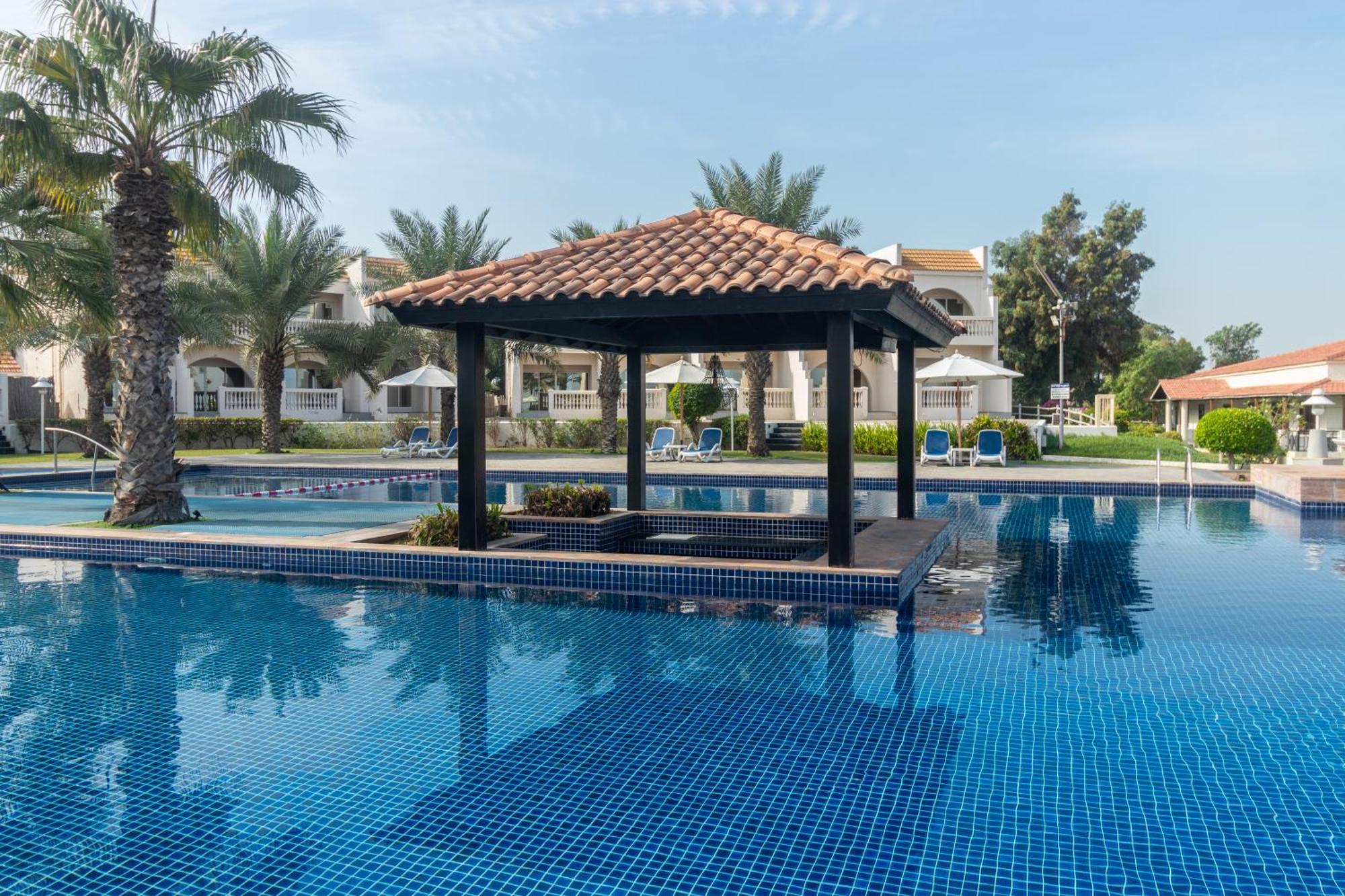 Barracuda Resort Umm al-Quwain Exterior foto