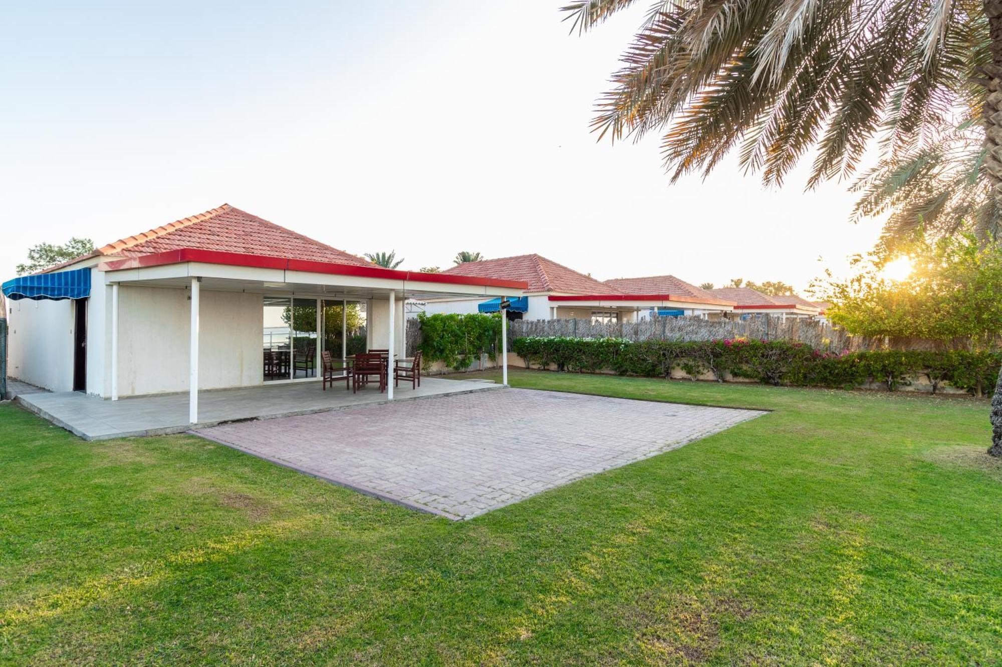 Barracuda Resort Umm al-Quwain Exterior foto