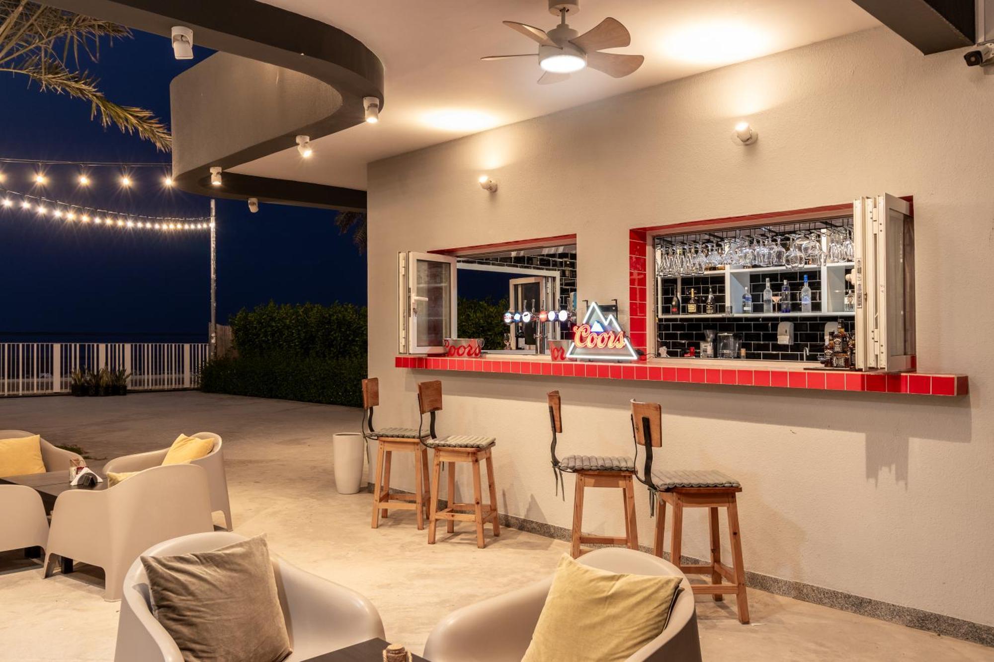 Barracuda Resort Umm al-Quwain Exterior foto