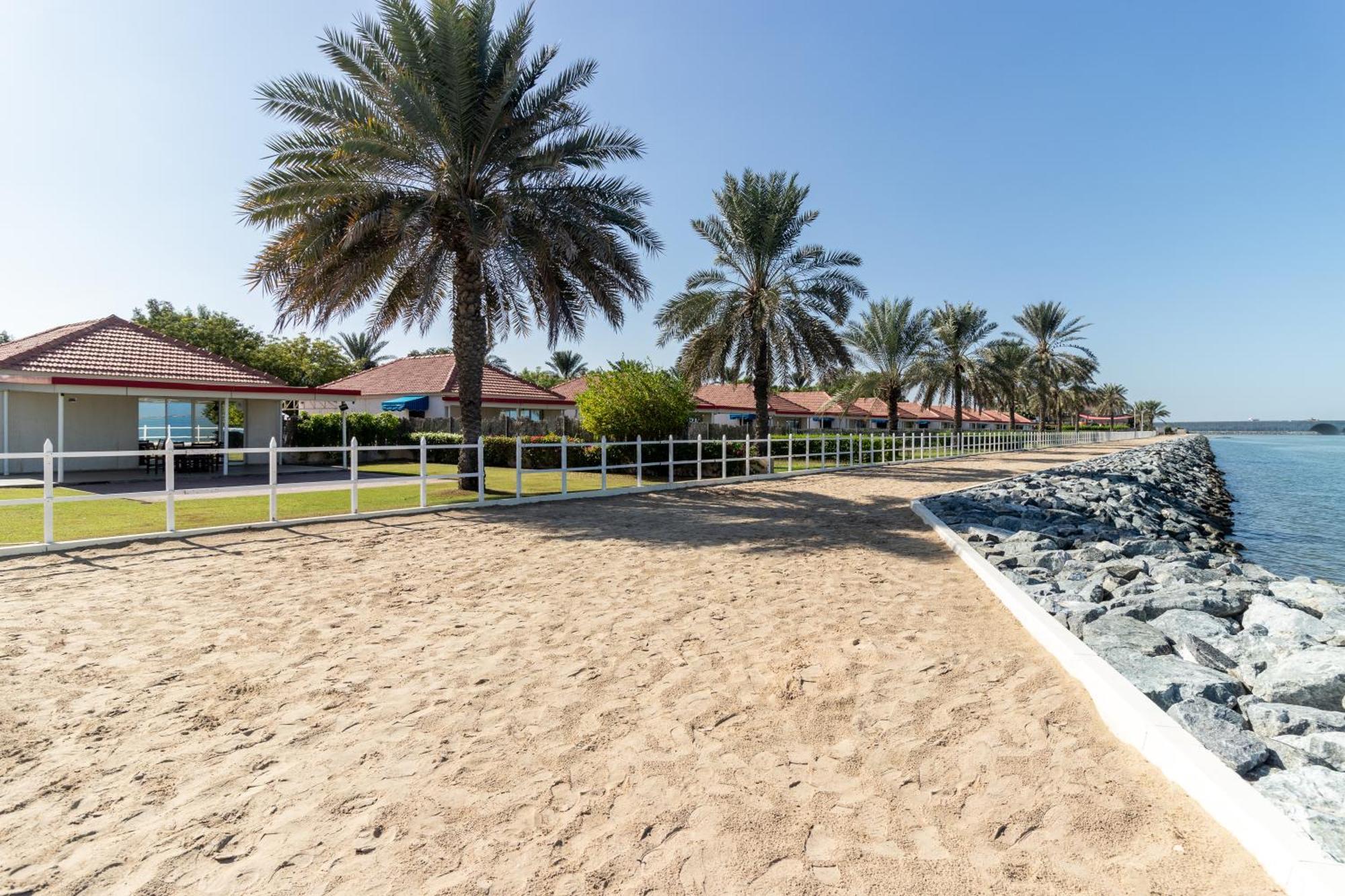 Barracuda Resort Umm al-Quwain Exterior foto